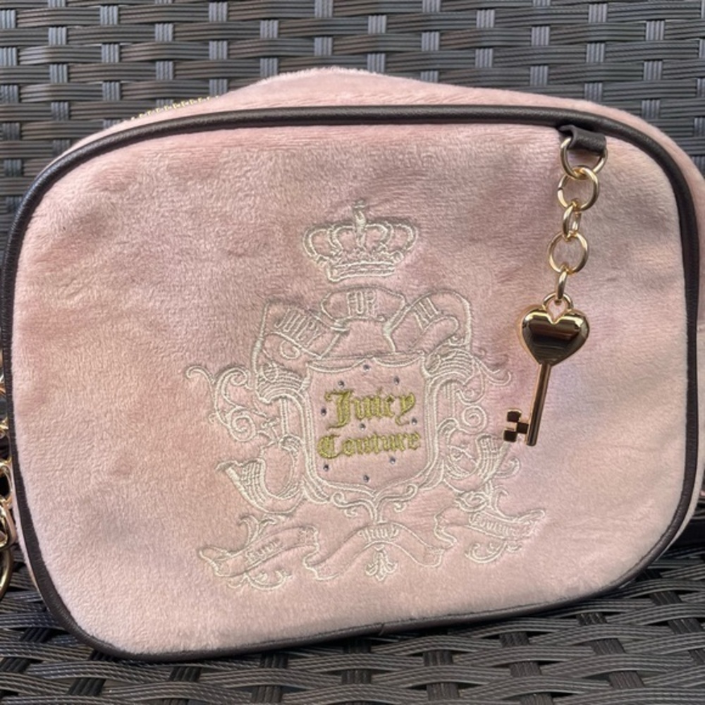 JUICY COUTURE BAG,Juicy Couture Pink Plush Crossbody Bag - Picture 1 of 16